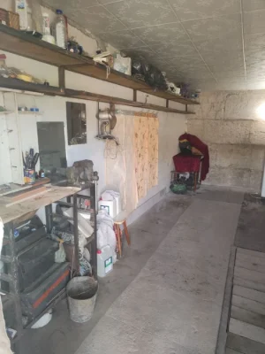 Garage 6 x 4. First East