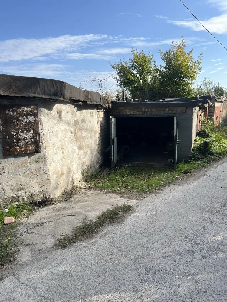 For Sale: Garage on Leonid Borodycha Street