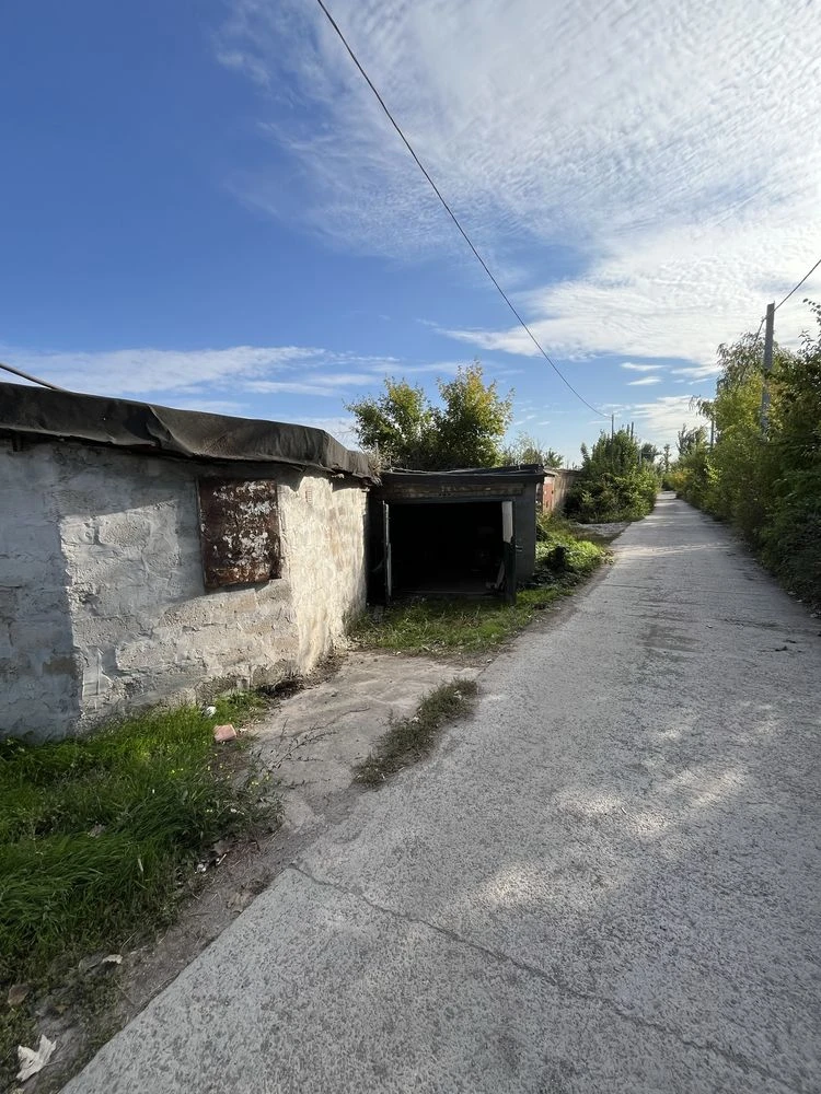 For Sale: Garage on Leonid Borodycha Street