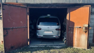 Garage for Sale, Cooperative Zhotovnev