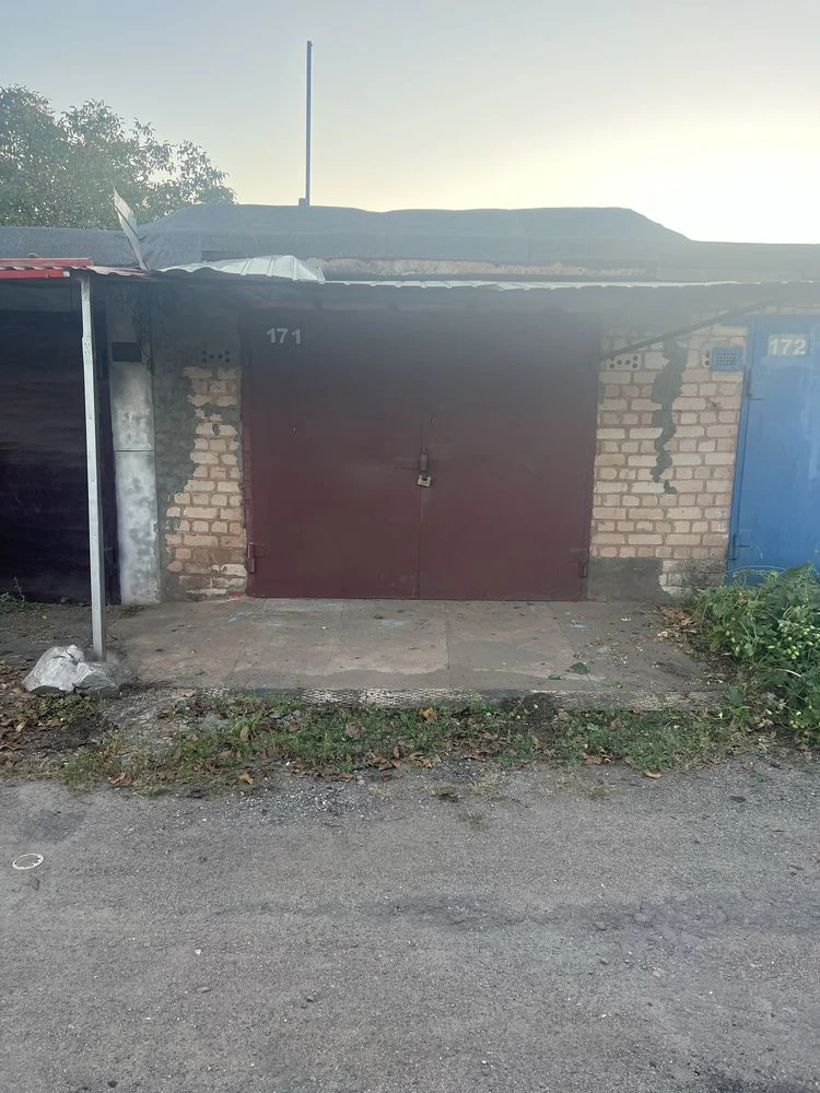 For Sale: Garage in GSC Dzerzhynetsk, near Balhash Street, near the parking lot