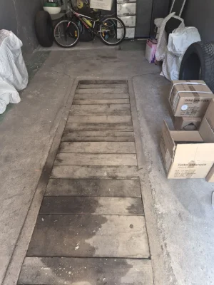For Sale: Garage near Kobylyanoskaya Street, near Pushkin Street, Balhashskaya stop!