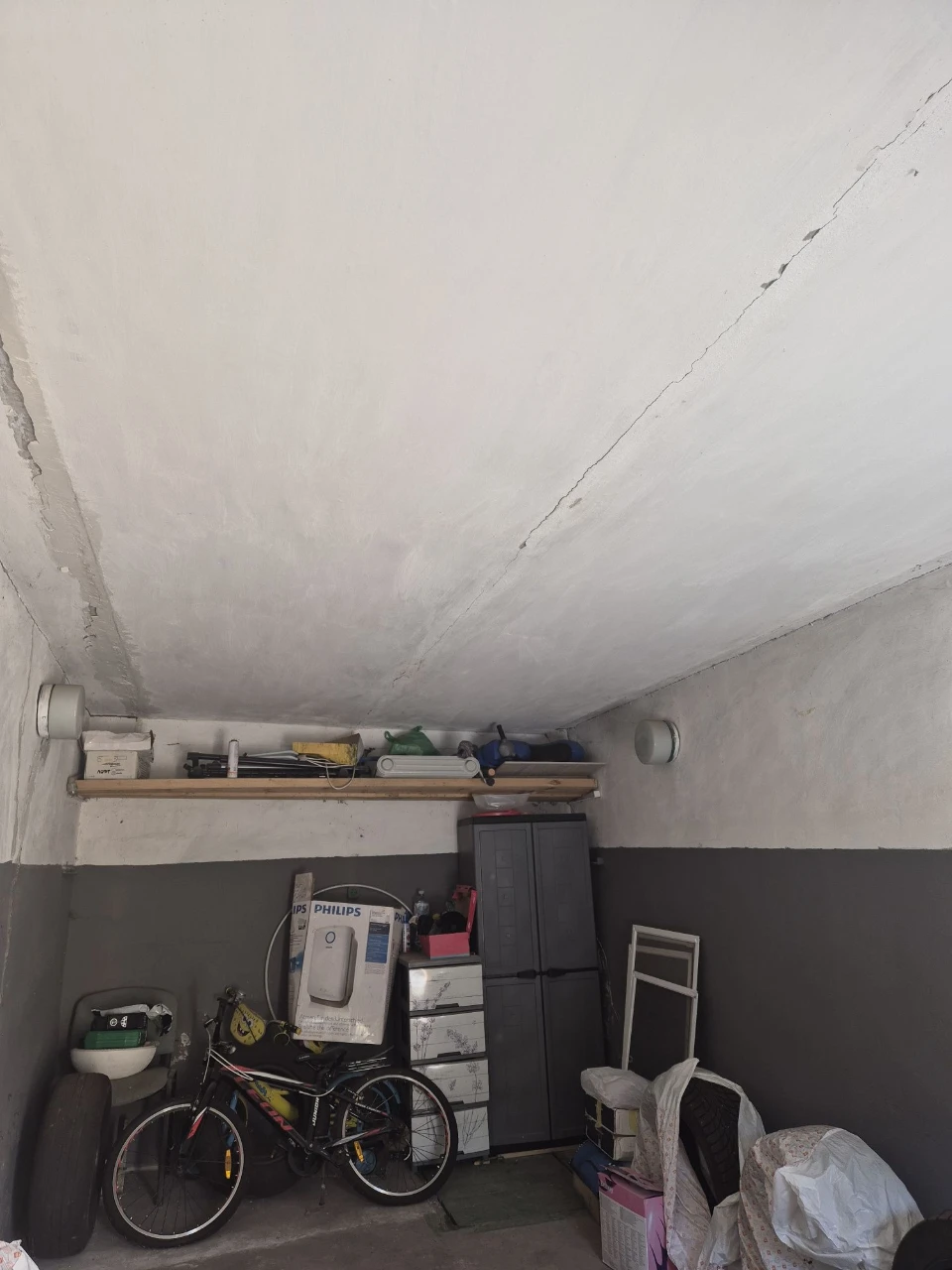 For Sale: Garage near Kobylyanoskaya Street, near Pushkin Street, Balhashskaya stop!