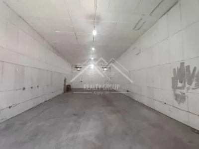 Sale of a large garage (box) in the Central District