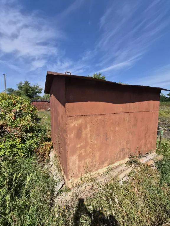 For Sale: Garage-House near Lozvatka