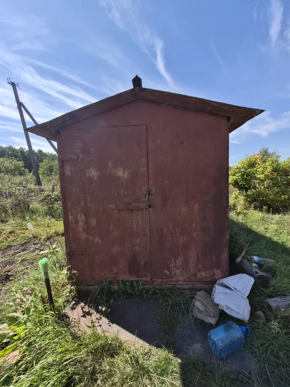 For Sale: Garage-House near Lozvatka