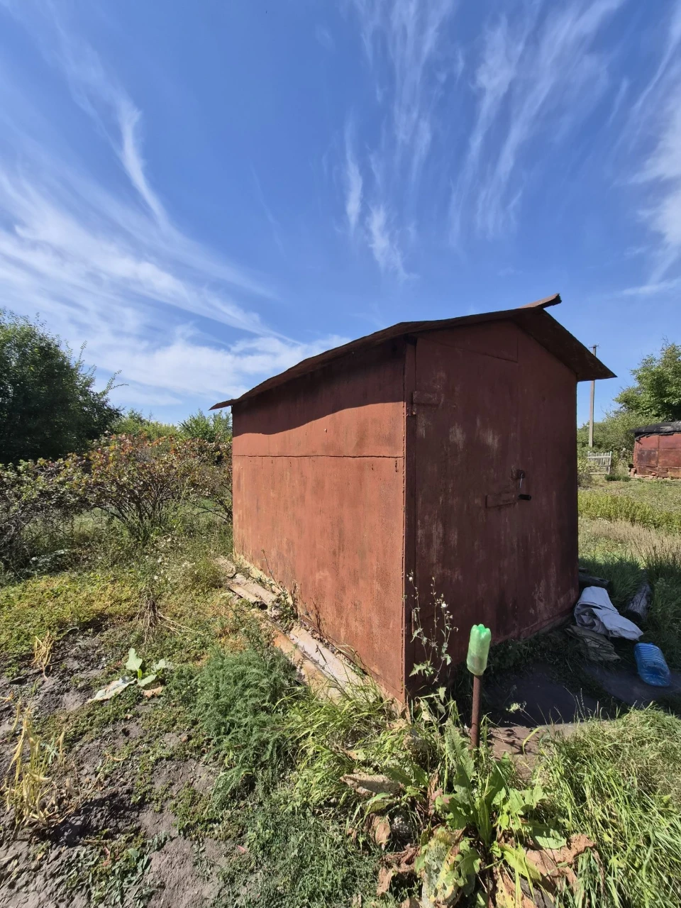 For Sale: Garage-House near Lozvatka
