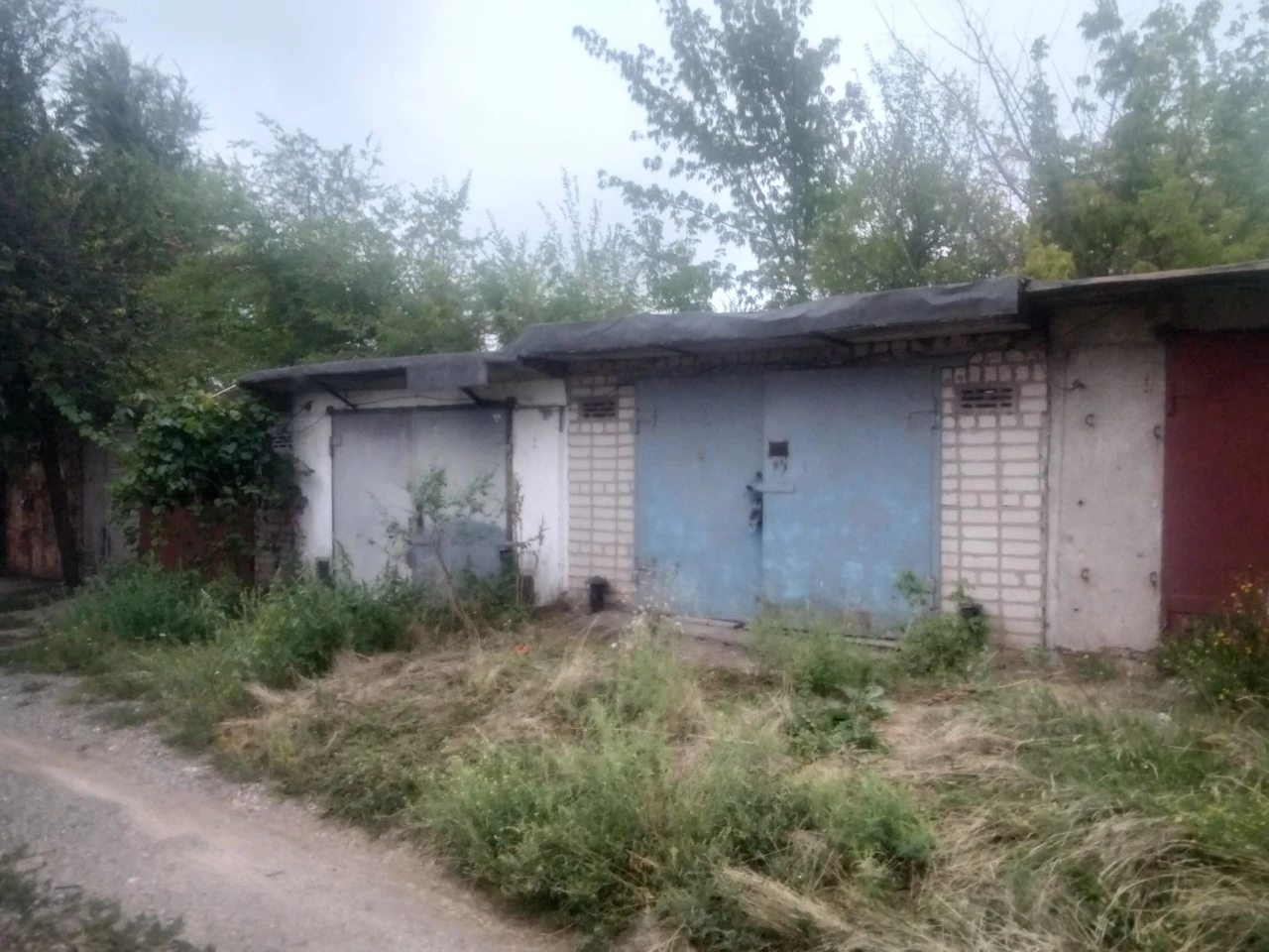 Гараж на мопре..