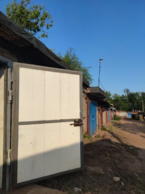 Garage with a pit. Garage cooperative Artemovets