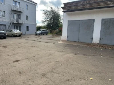 Garage, workshop, premises under car repair shop with territory, tire shop