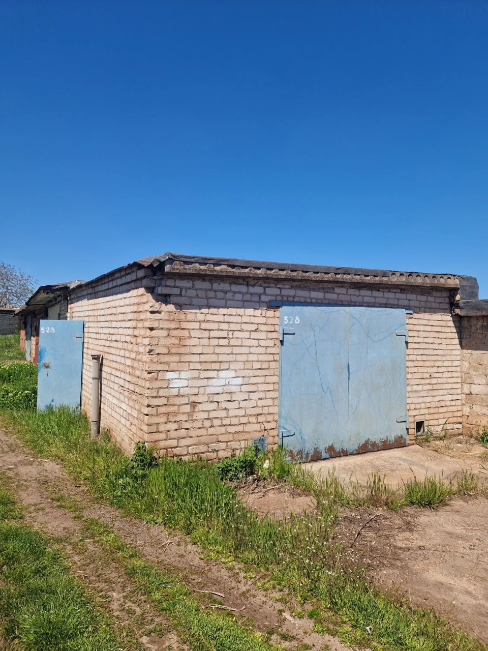 Продаю гараж в ГК "Днепр"