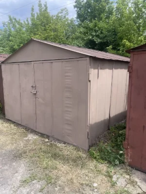 For sale: Garage in the "Burevestnik" cooperative