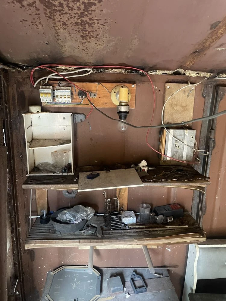 For sale: Garage in the "Burevestnik" cooperative