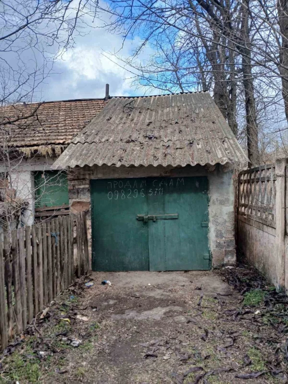 Продам гараж или аренда на Артёме.