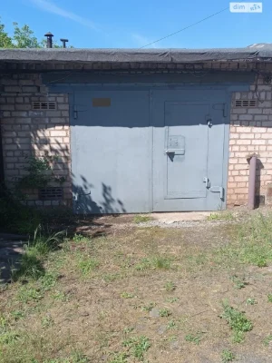 Property in Garage Cooperative Central-City