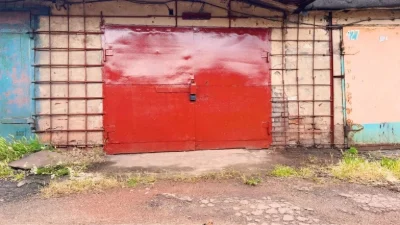 Garage with pit and cellar 20.5 m2