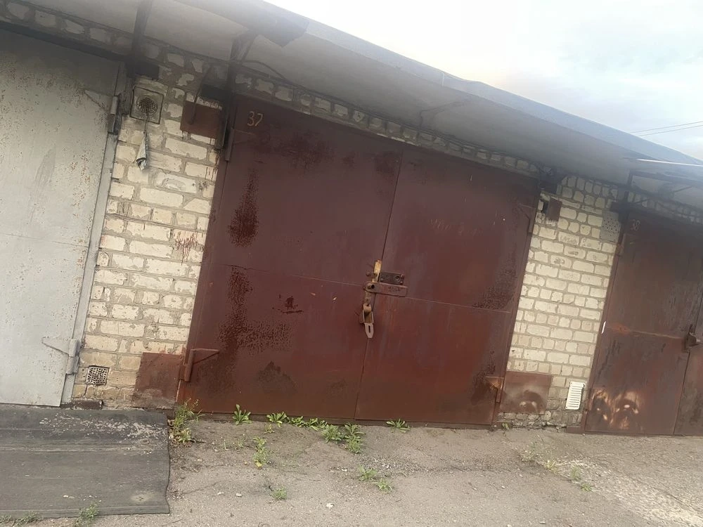 Продається гараж 6х4 біля Даманського