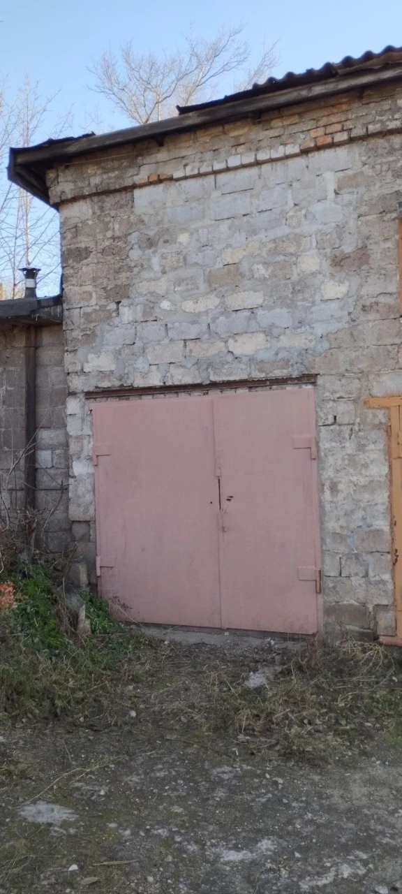 For Sale: Garage in Sosgorod, Metallurgiyn District