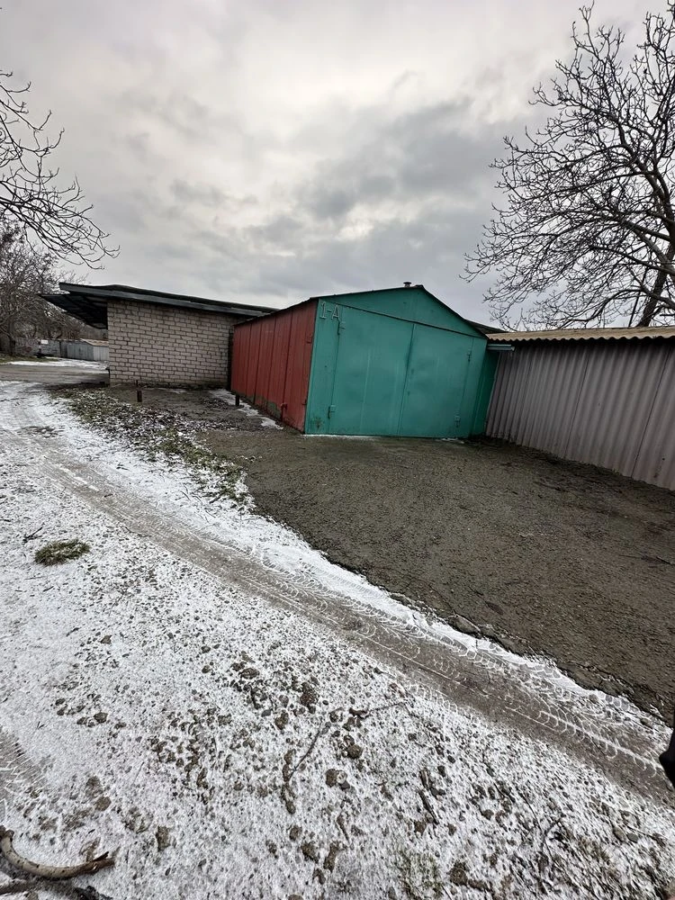 Гараж в кооперативе «Сонячний » на Зарічному