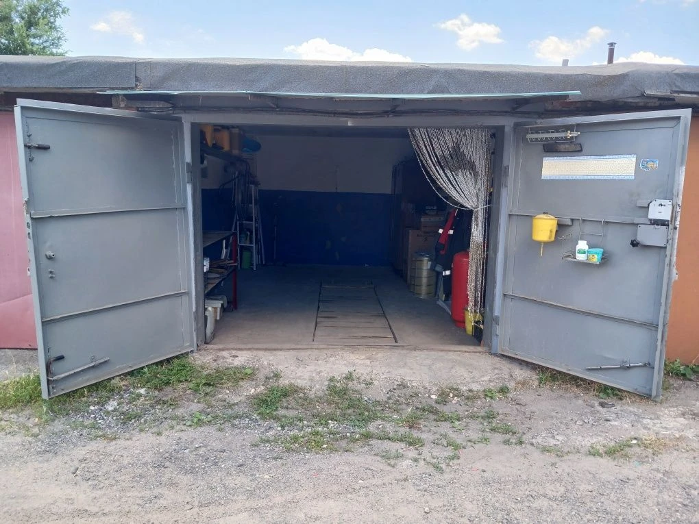 Garage for Sale: 6x4 "Zvezdny"
