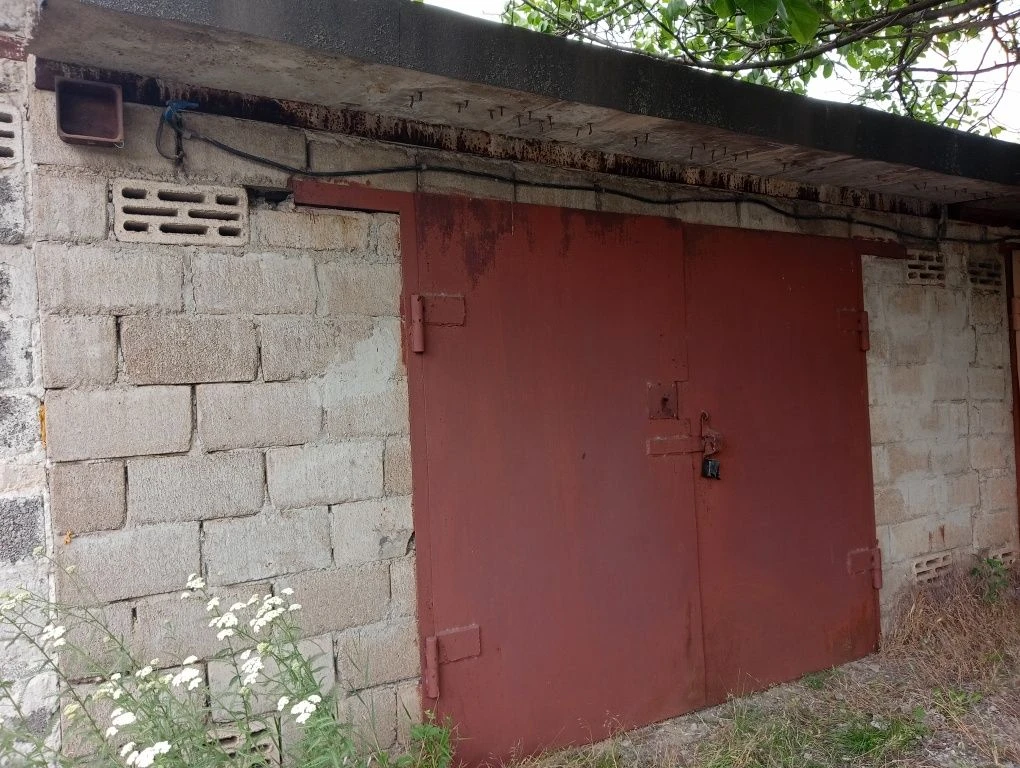 Продам капитальный гараж