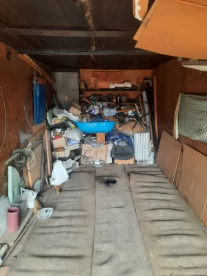 Garage in the area of the hotel Kiev