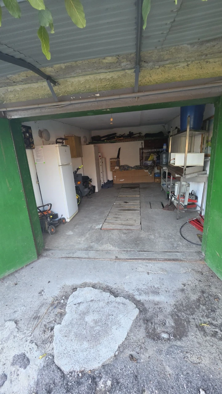 Garage in the "Druzhba" cooperative