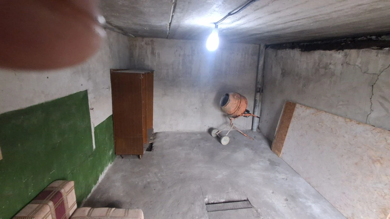 Продам гараж за 11 школой