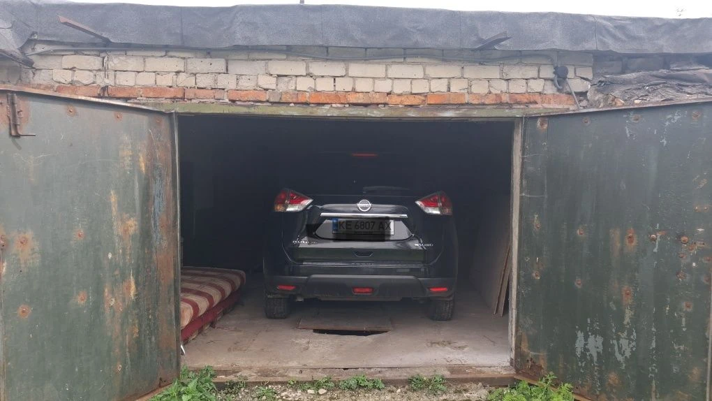 Продам гараж за 11 школой