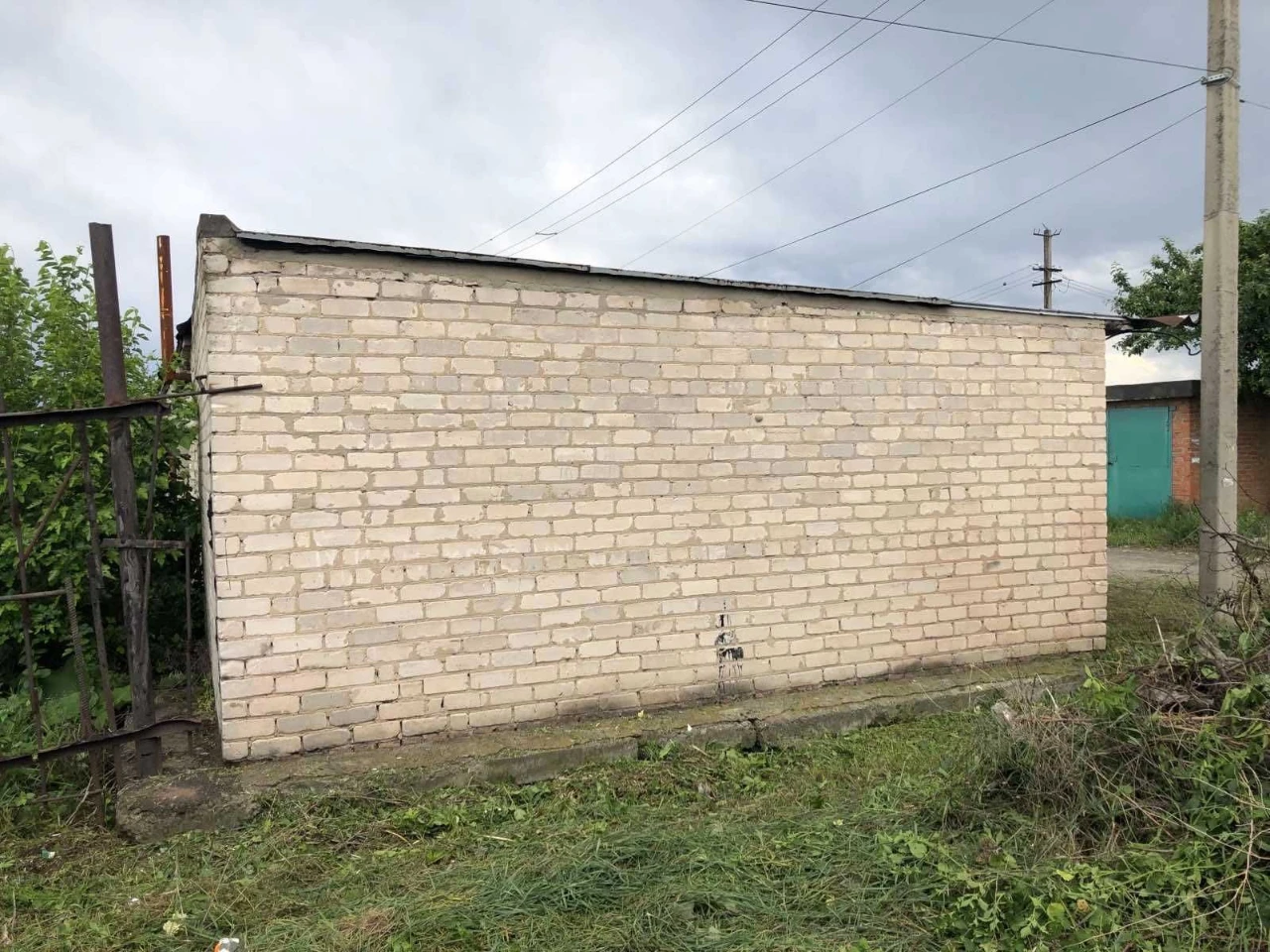 Гараж. Автолюбитель-2. 24 м². Торг.