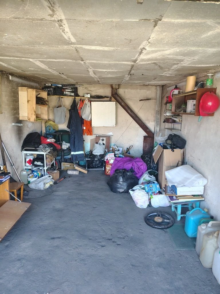 Garage near the chemical plant, district 11, school