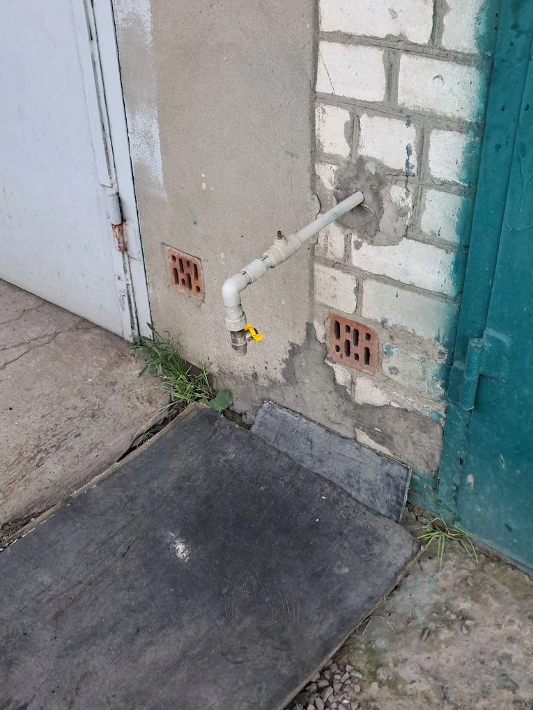 For Sale: Garage, Apartment, and Shelter Combo