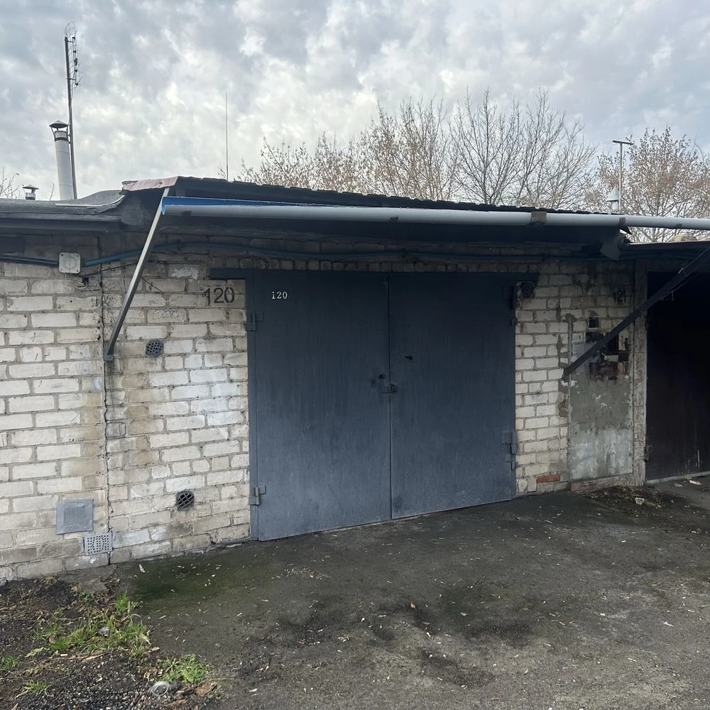 Продається гараж в кооперативі "Стартер"