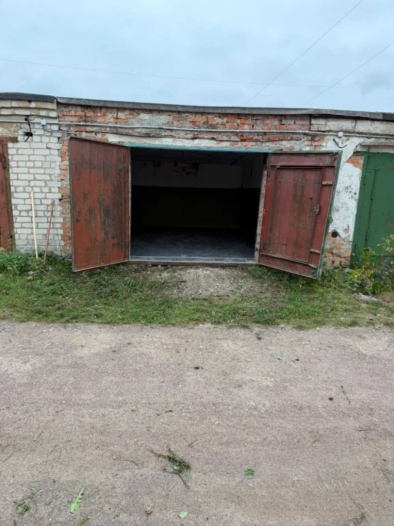 Продаж гаражу у гаражному кооперативі .