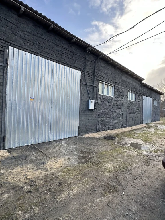 For Sale: Separate Garage, Zvyahel