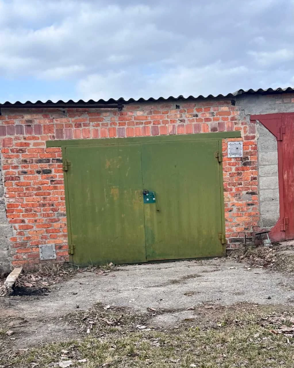 Продаж гаража біля РЕС (перша смуга)