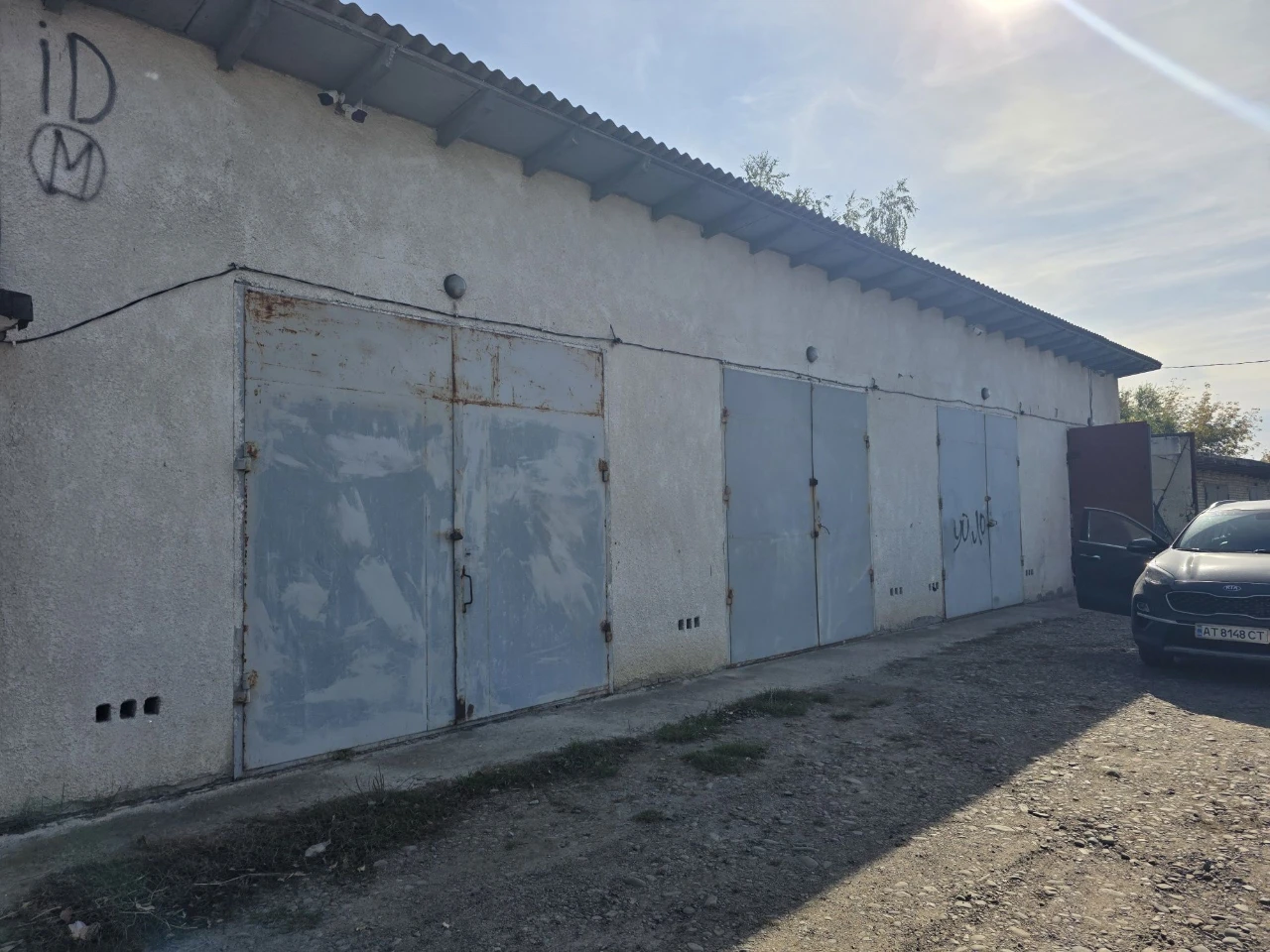 Продаются гаражи возле Строителя