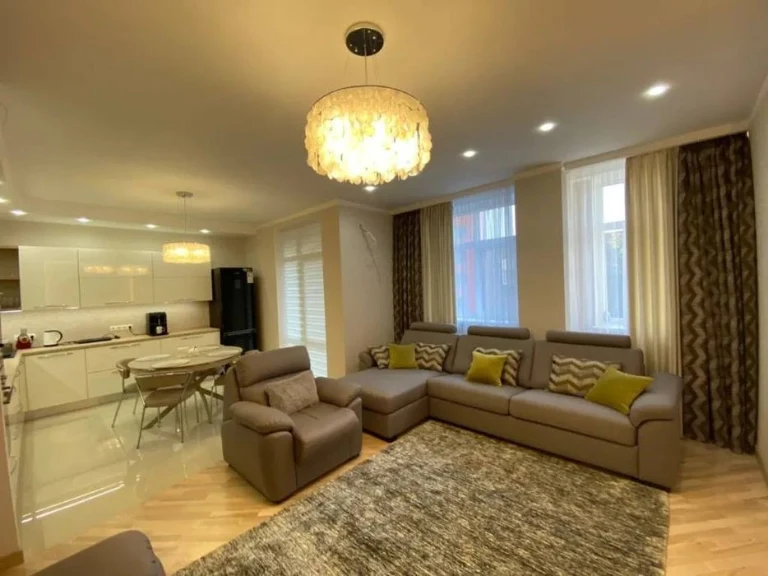 Продажа: 3-комн. квартиры 104 м² в ЖК IQ House, ул. В. Моссак