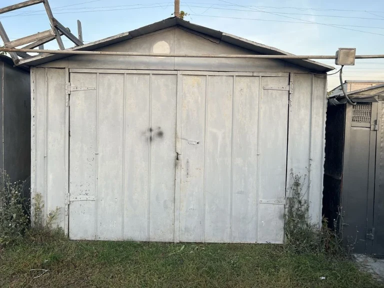 Garage for sale