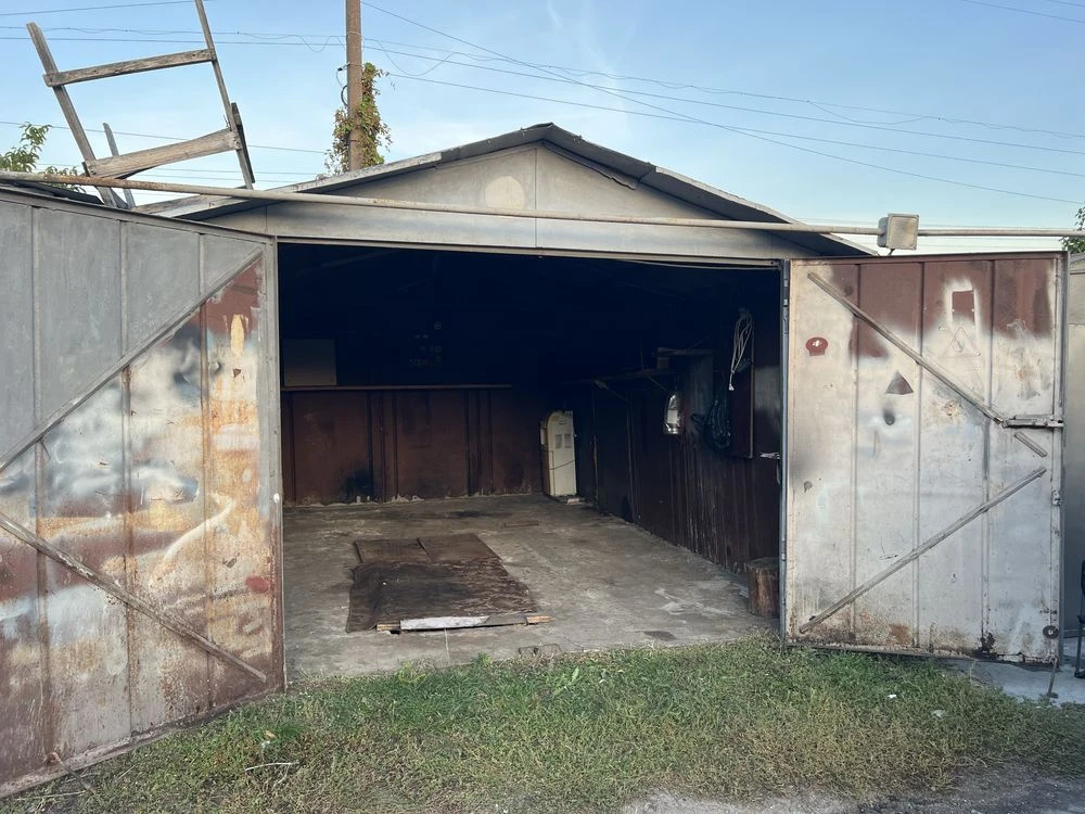 Garage for sale