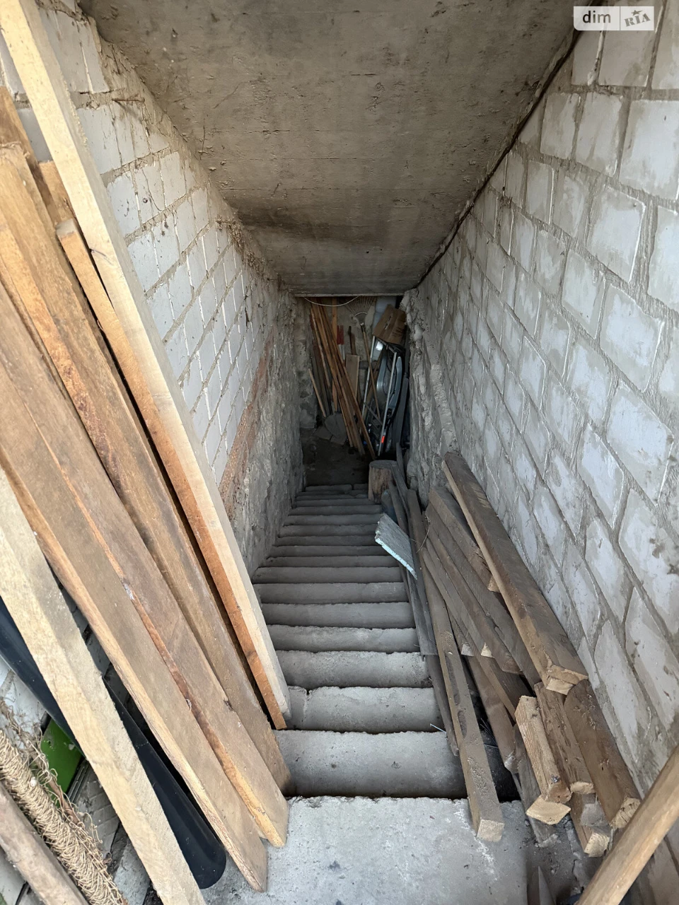 For Sale: Separate Garage in Bohuslav