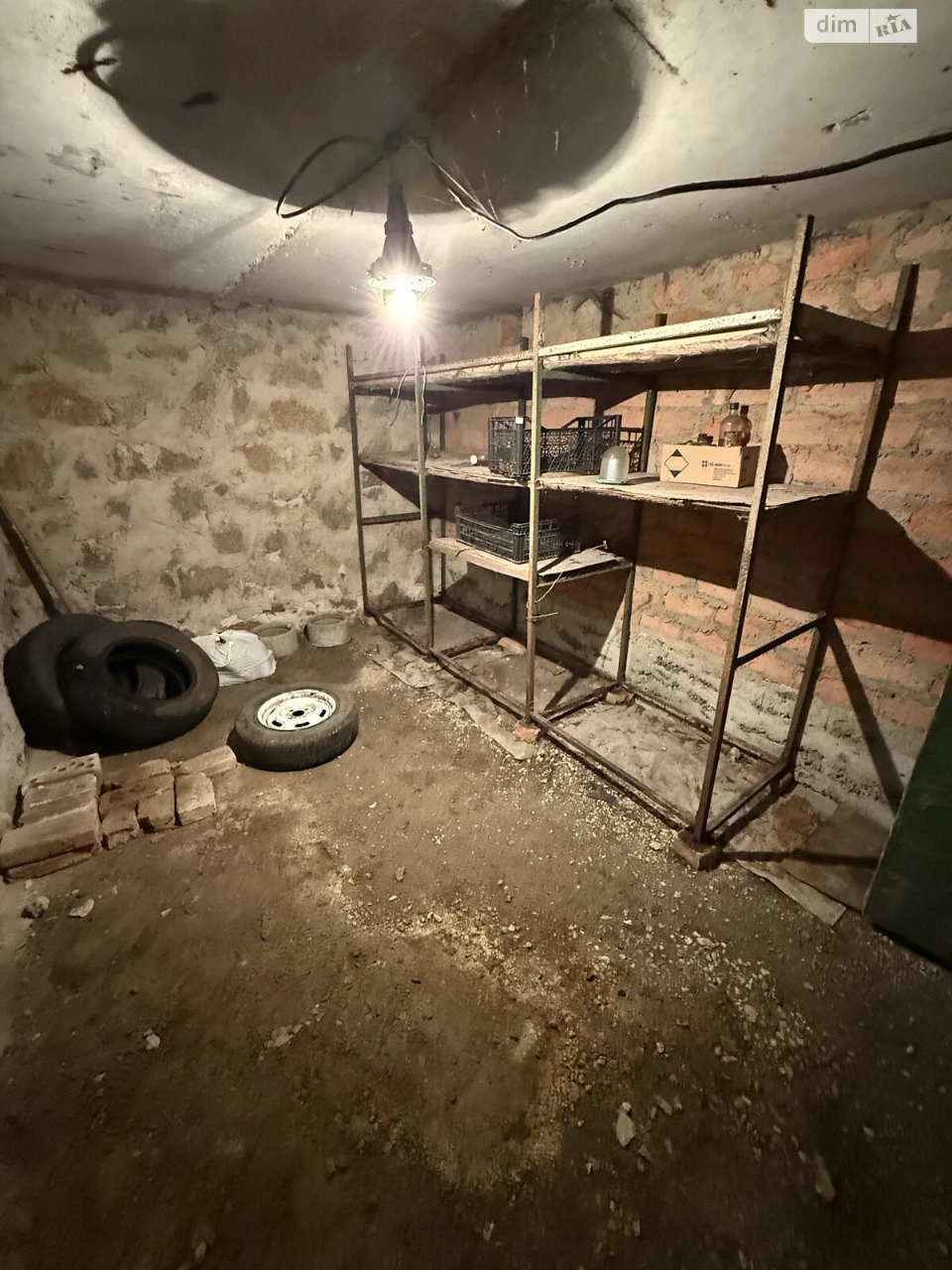 For Sale: Separate Garage in Bohuslav