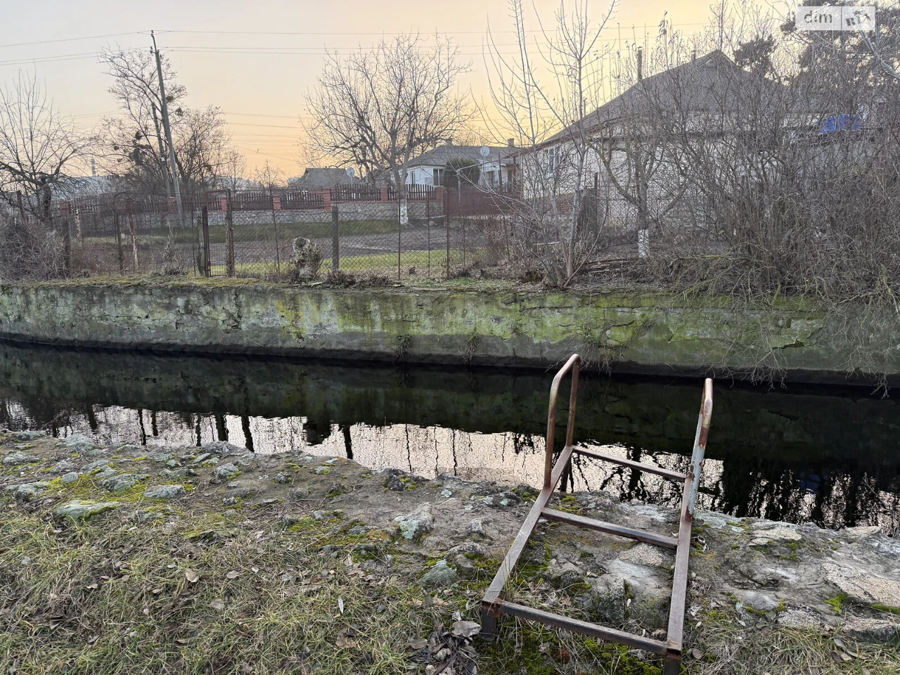 For Sale: Separate Garage in Bohuslav