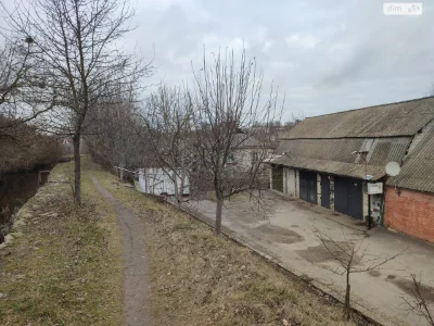 For Sale: Separate Garage in Bohuslav