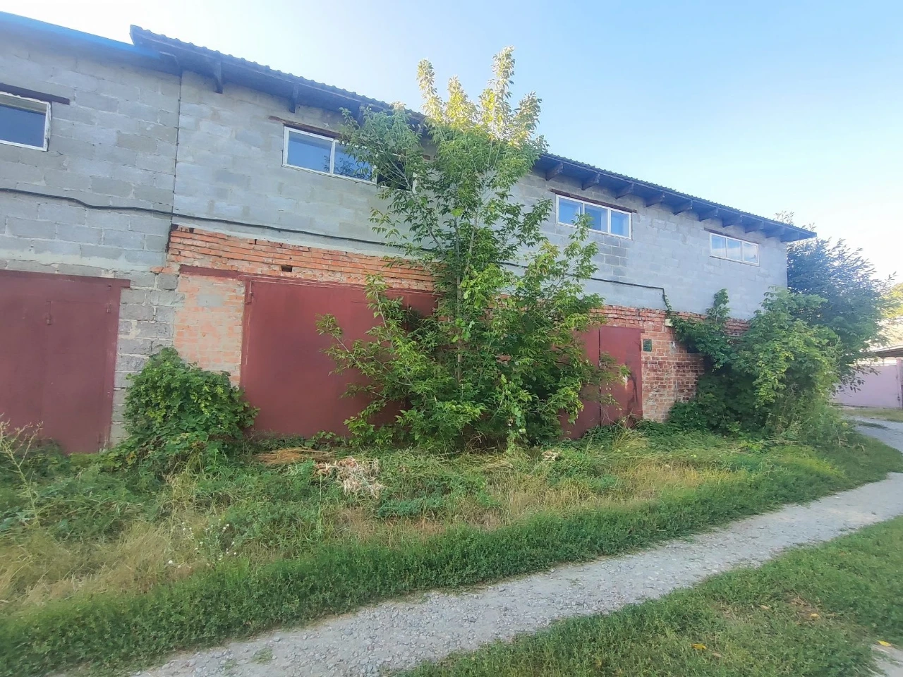 For Sale Garage in the Gaiok area