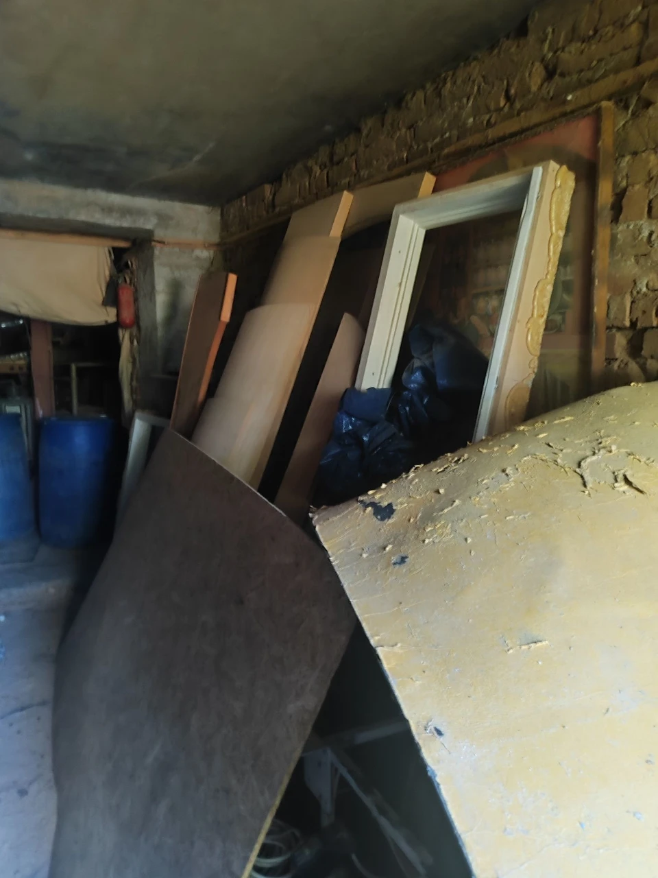 For Sale Garage in the Gaiok area