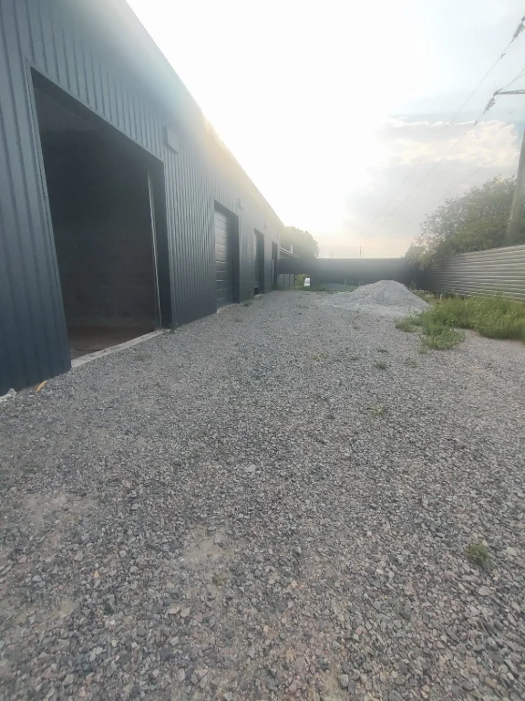 For Sale: Garage Complex