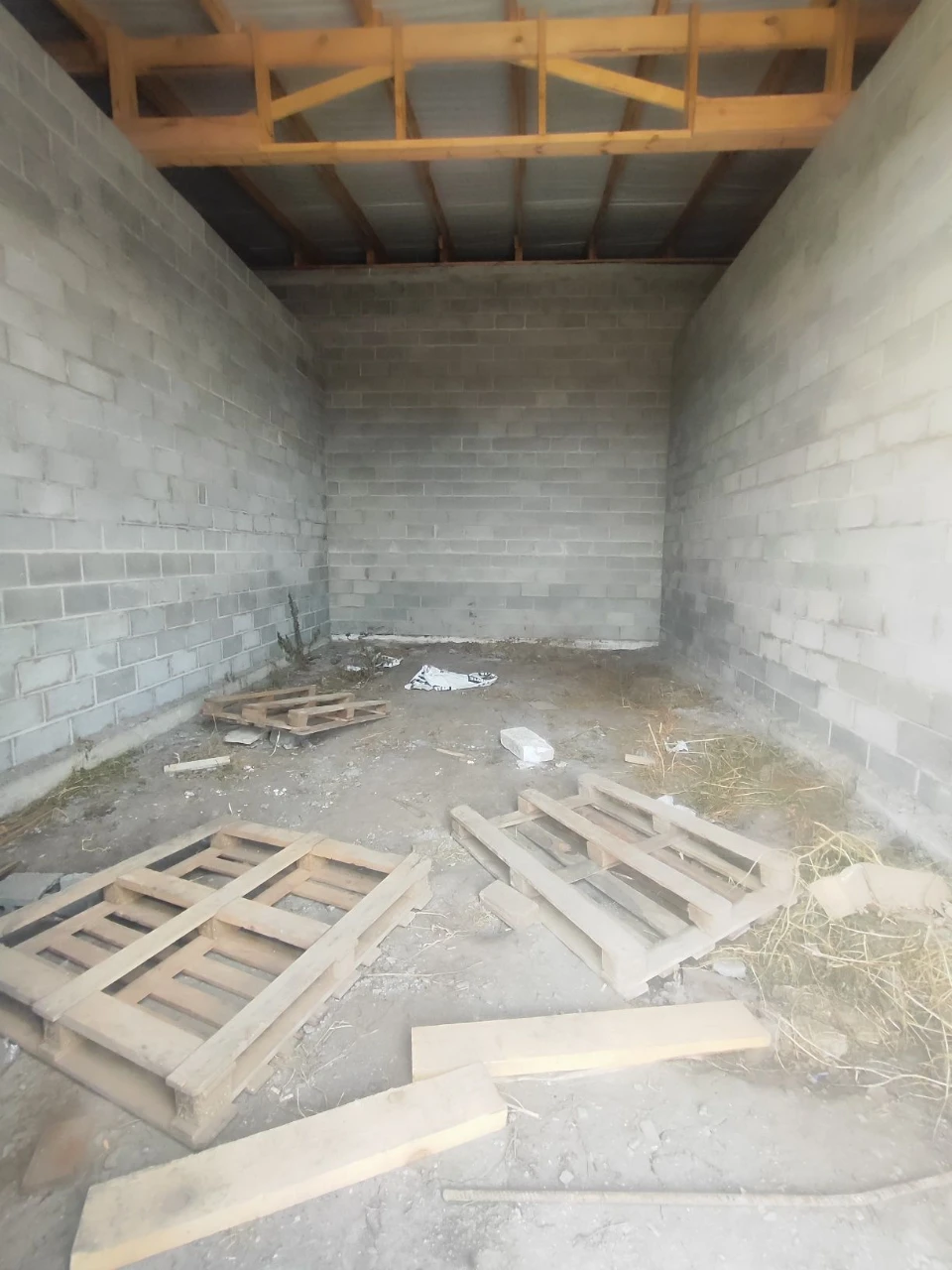 For Sale: Garage Boxes - Dry Yard