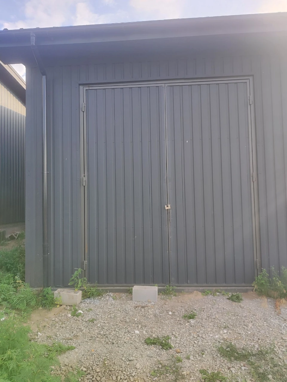 For Sale: Garage Boxes - Dry Yard