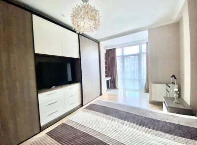 For sale 3-room apartment 104 m² in the residential complex IQ House, V. Mossak St.